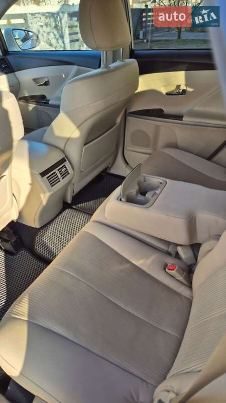 Внедорожник / Кроссовер Toyota Venza 2013 в Луцке