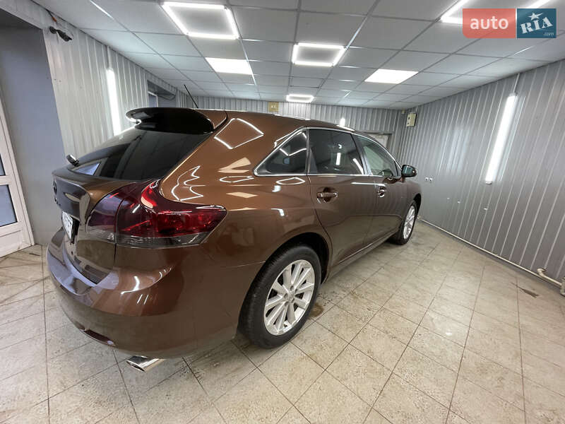 Позашляховик / Кросовер Toyota Venza 2012 в Тернополі