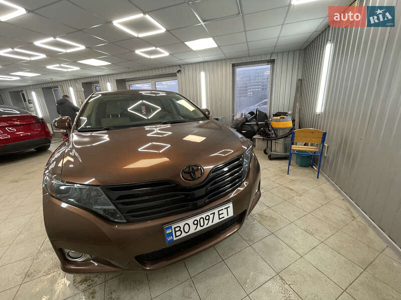 Позашляховик / Кросовер Toyota Venza 2012 в Тернополі