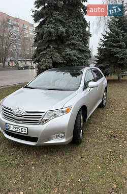 Позашляховик / Кросовер Toyota Venza 2011 в Полтаві