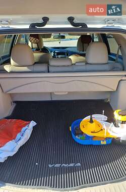 Внедорожник / Кроссовер Toyota Venza 2011 в 