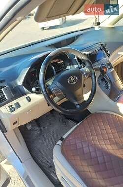 Внедорожник / Кроссовер Toyota Venza 2011 в 