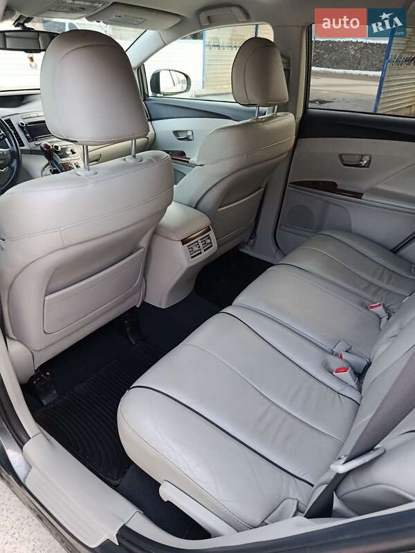 Внедорожник / Кроссовер Toyota Venza 2011 в Бориславе