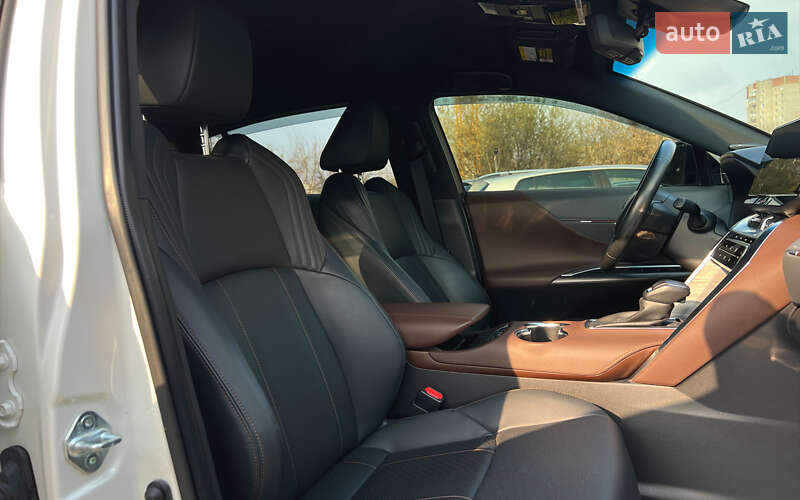 Внедорожник / Кроссовер Toyota Venza 2021 в Львове