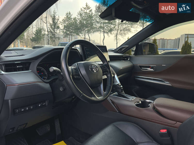 Внедорожник / Кроссовер Toyota Venza 2021 в Львове