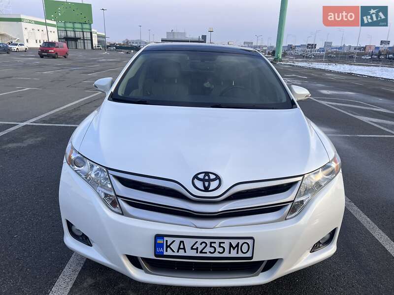 Позашляховик / Кросовер Toyota Venza 2013 в Києві