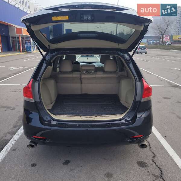 Позашляховик / Кросовер Toyota Venza 2010 в Кам'янському