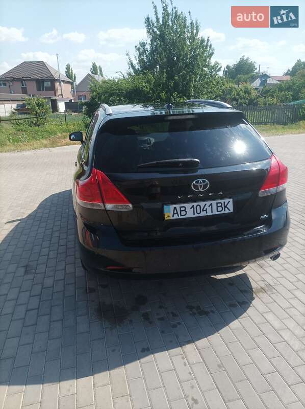 Позашляховик / Кросовер Toyota Venza 2011 в Білій Церкві