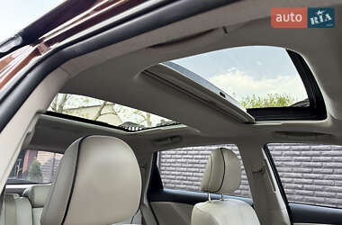 Позашляховик / Кросовер Toyota Venza 2014 в 