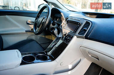 Внедорожник / Кроссовер Toyota Venza 2014 в 