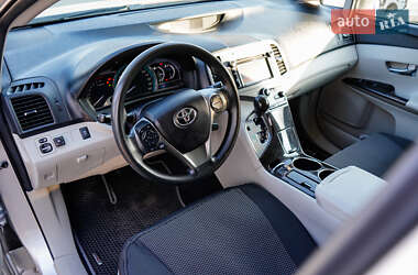 Внедорожник / Кроссовер Toyota Venza 2014 в 