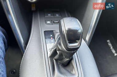 Внедорожник / Кроссовер Toyota Venza 2021 в 
