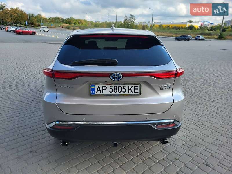 Позашляховик / Кросовер Toyota Venza 2022 в Запоріжжі