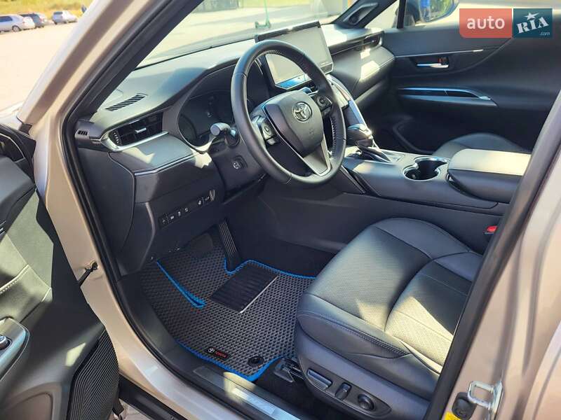 Позашляховик / Кросовер Toyota Venza 2022 в Запоріжжі