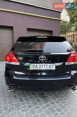 Внедорожник / Кроссовер Toyota Venza 2010 в 
