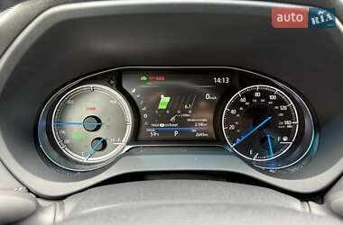 Позашляховик / Кросовер Toyota Venza 2024 в 
