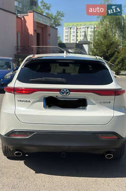 Позашляховик / Кросовер Toyota Venza 2020 в 