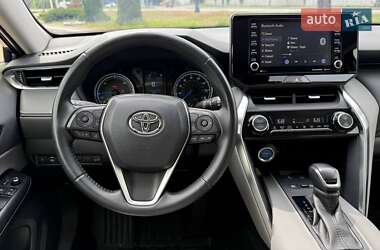 Позашляховик / Кросовер Toyota Venza 2021 в 