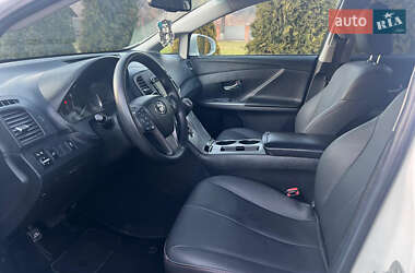 Позашляховик / Кросовер Toyota Venza 2013 в 