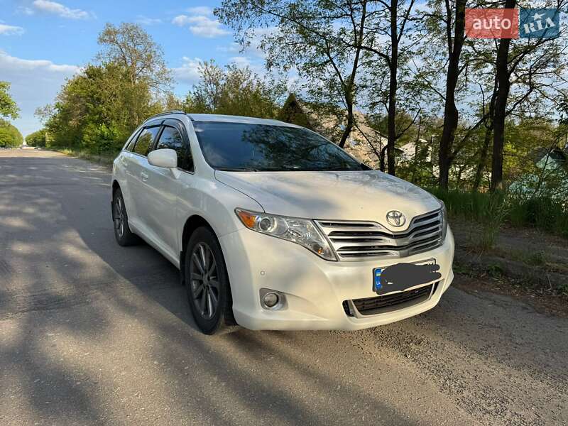 Внедорожник / Кроссовер Toyota Venza 2010 в 