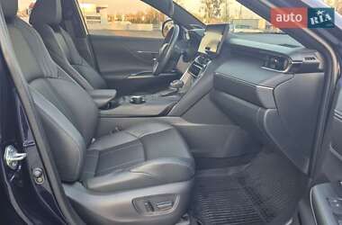 Внедорожник / Кроссовер Toyota Venza 2021 в 