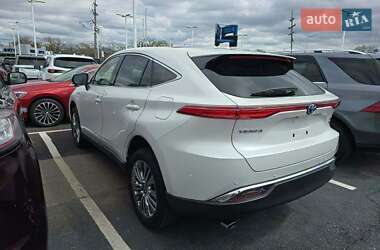 Позашляховик / Кросовер Toyota Venza 2021 в 