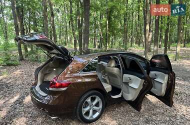 Позашляховик / Кросовер Toyota Venza 2013 в 