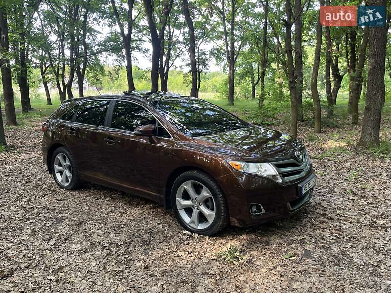 Позашляховик / Кросовер Toyota Venza 2013 в Кривому Розі