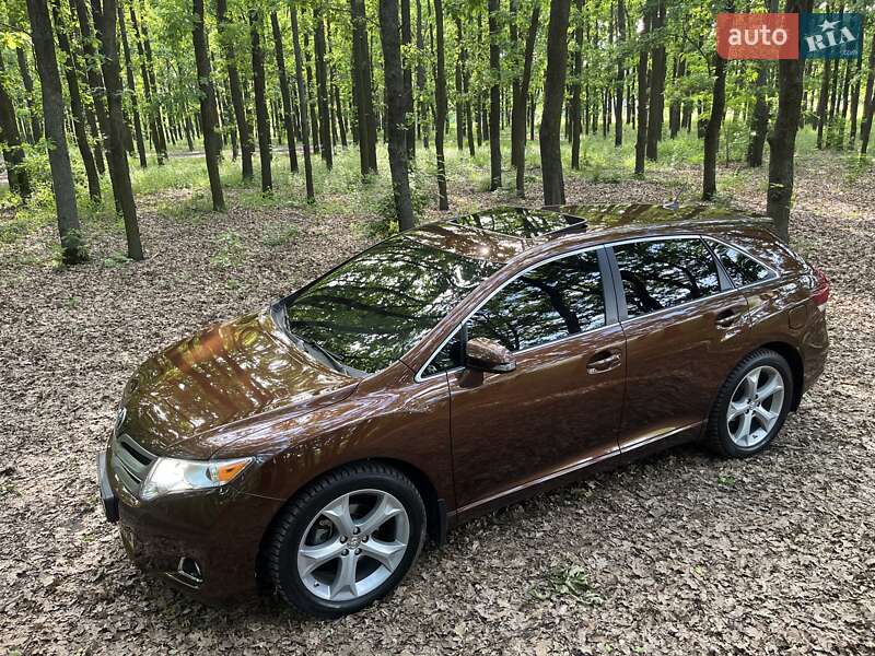 Позашляховик / Кросовер Toyota Venza 2013 в Кривому Розі