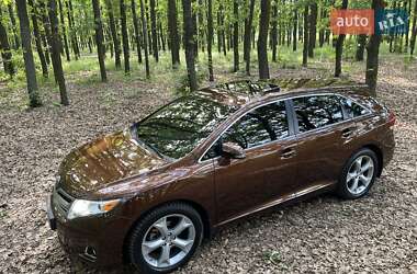 Позашляховик / Кросовер Toyota Venza 2013 в 