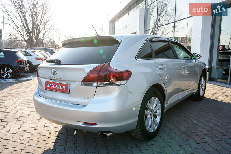 Позашляховик / Кросовер Toyota Venza 2014 в Житомирі