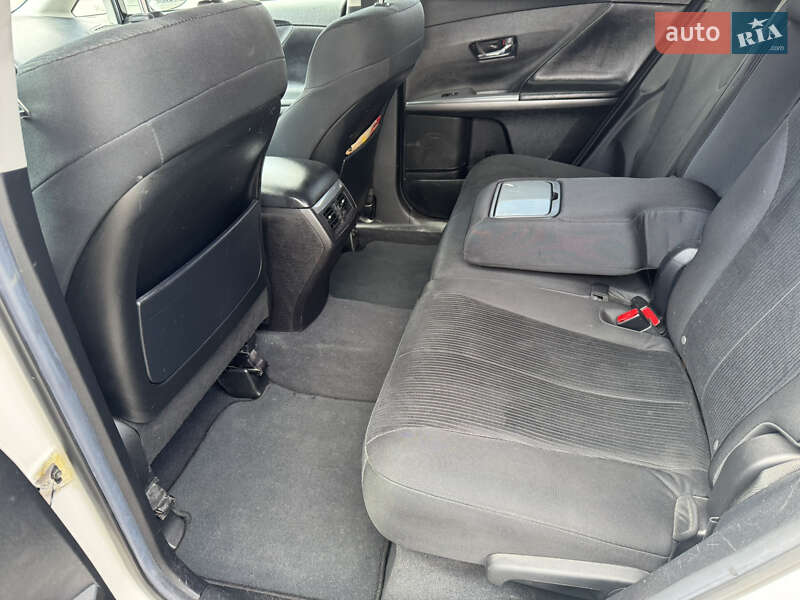Позашляховик / Кросовер Toyota Venza 2014 в Хмельницькому