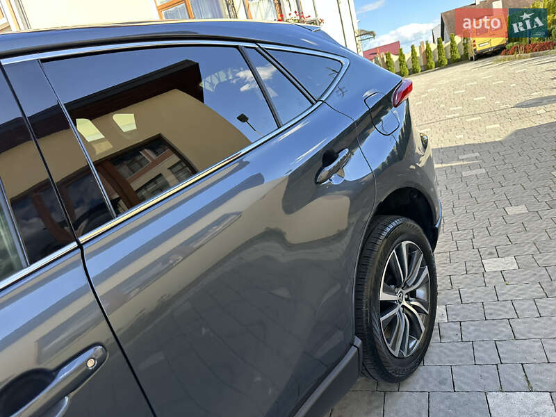 Внедорожник / Кроссовер Toyota Venza 2021 в Дрогобыче