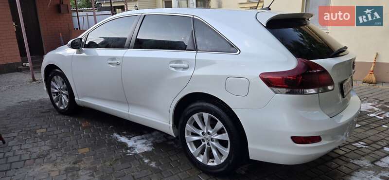 Позашляховик / Кросовер Toyota Venza 2013 в Миколаєві