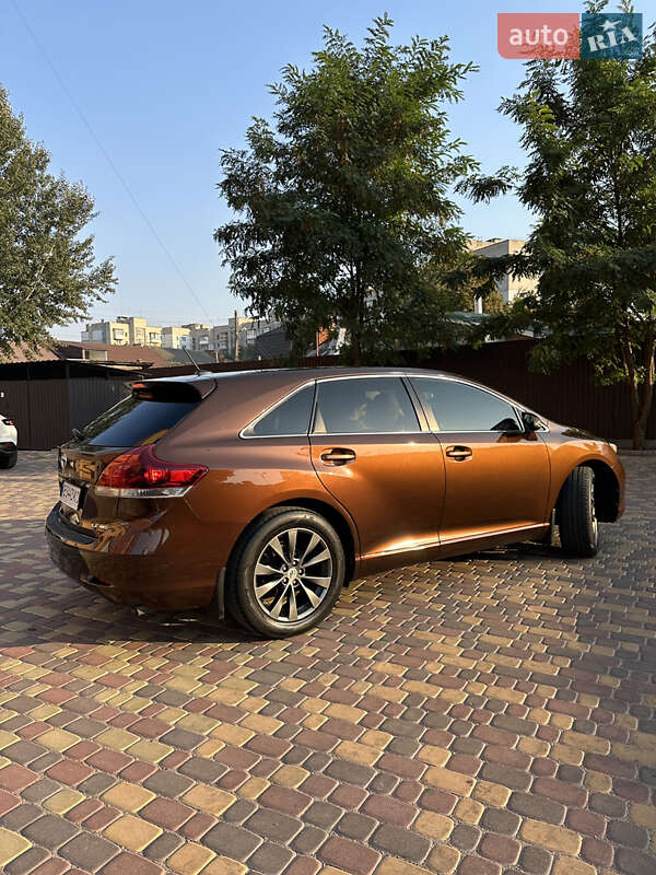 Внедорожник / Кроссовер Toyota Venza 2012 в Виннице