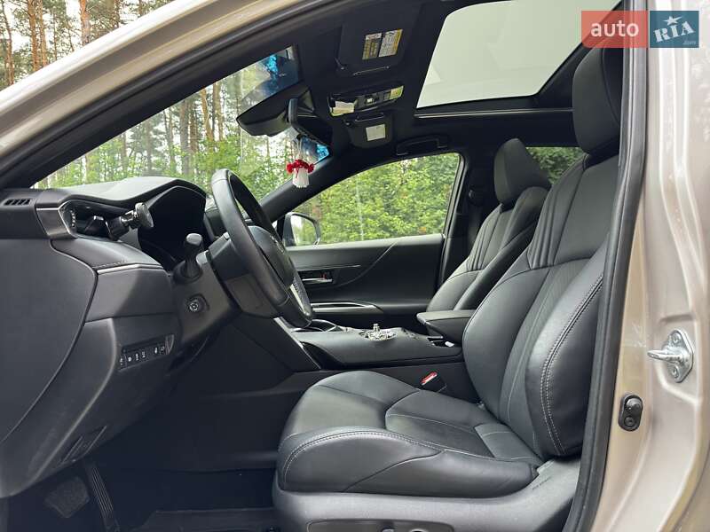Внедорожник / Кроссовер Toyota Venza 2021 в Полтаве