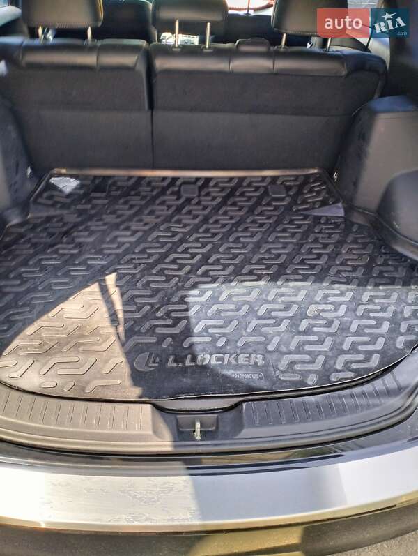 Позашляховик / Кросовер Toyota Venza 2013 в Дніпрі