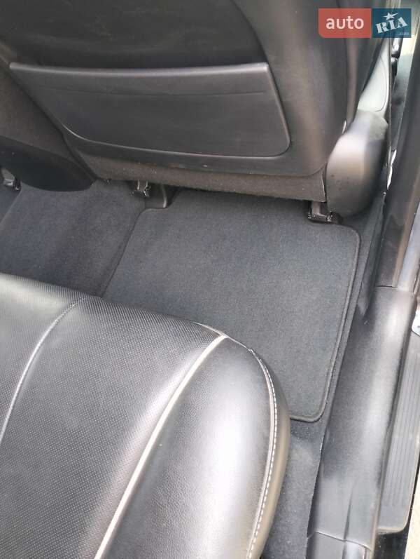 Позашляховик / Кросовер Toyota Venza 2013 в Дніпрі