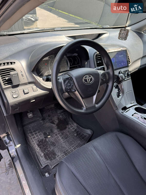 Внедорожник / Кроссовер Toyota Venza 2013 в Ивано-Франковске