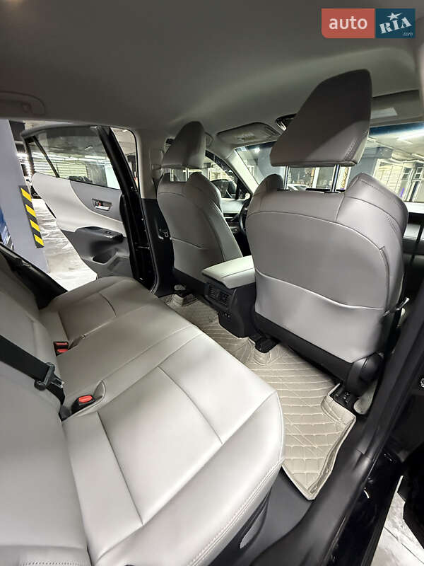Внедорожник / Кроссовер Toyota Venza 2022 в Одессе