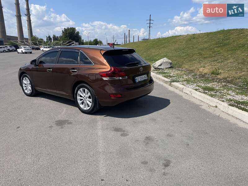 Внедорожник / Кроссовер Toyota Venza 2013 в Днепре