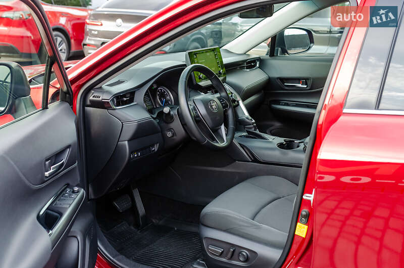 Позашляховик / Кросовер Toyota Venza 2021 в Києві