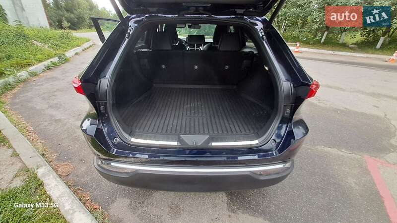 Позашляховик / Кросовер Toyota Venza 2023 в Києві