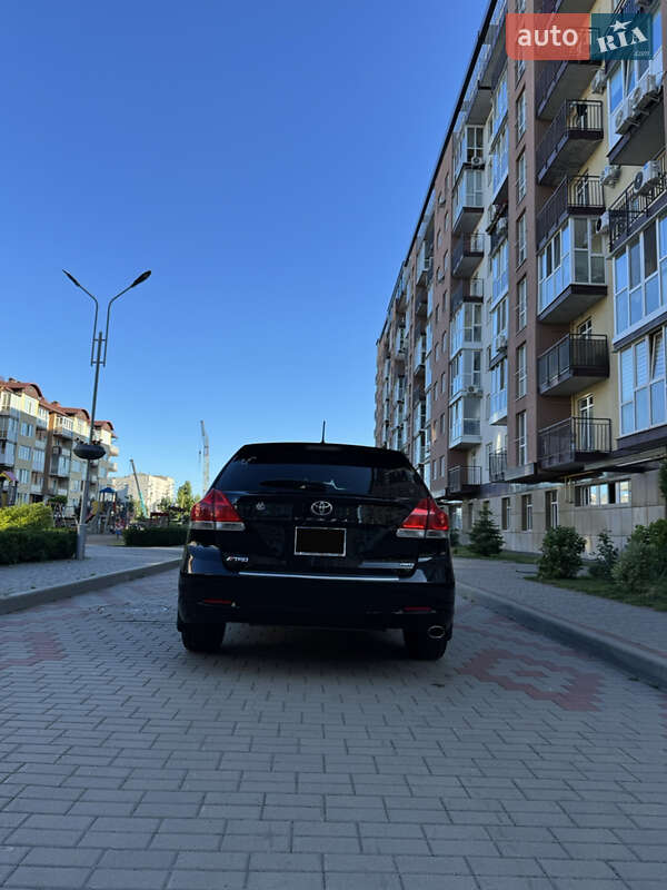 Внедорожник / Кроссовер Toyota Venza 2010 в Житомире