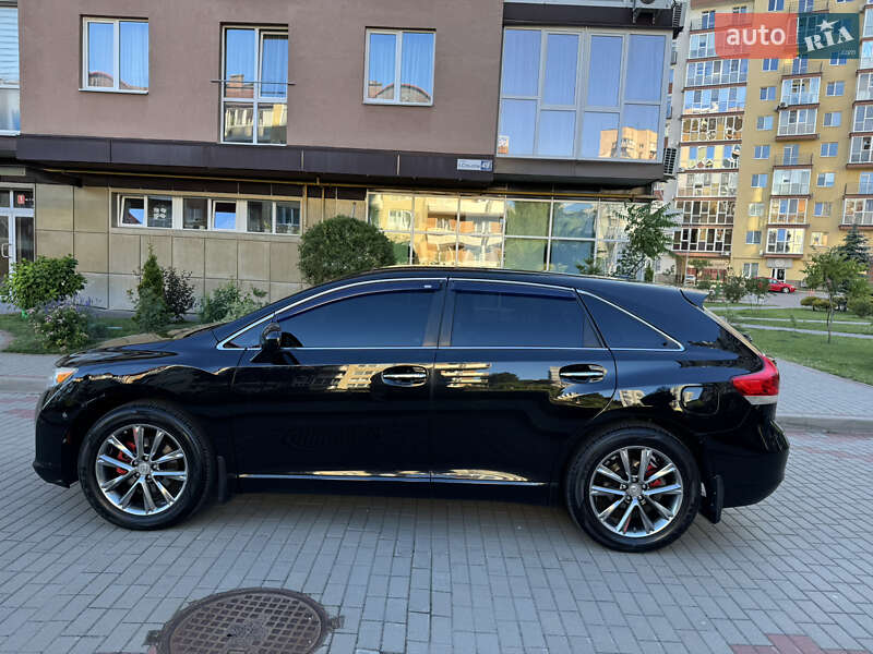 Внедорожник / Кроссовер Toyota Venza 2010 в Житомире