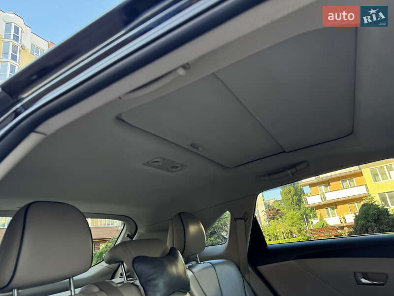 Внедорожник / Кроссовер Toyota Venza 2010 в Житомире