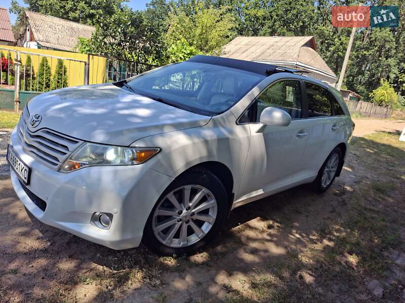 Позашляховик / Кросовер Toyota Venza 2011 в Новоархангельську