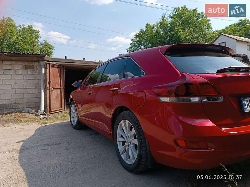 Внедорожник / Кроссовер Toyota Venza 2013 в Запорожье