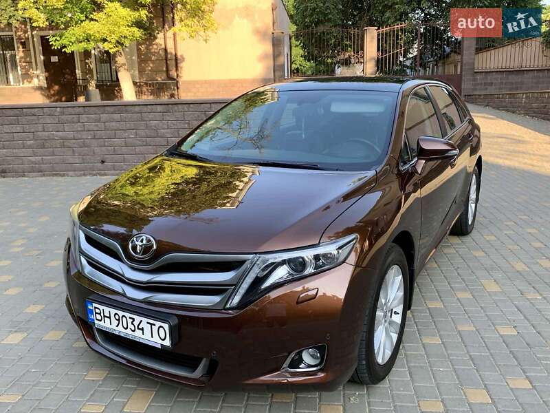 Позашляховик / Кросовер Toyota Venza 2013 в Одесі