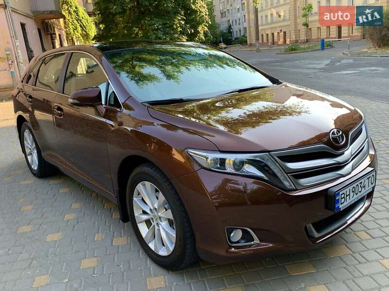Позашляховик / Кросовер Toyota Venza 2013 в Одесі